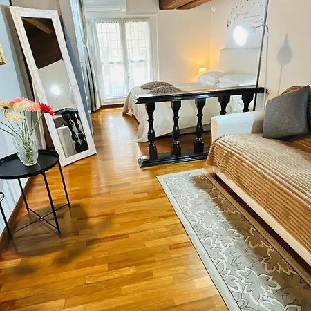 Arena 023091-loc-04288